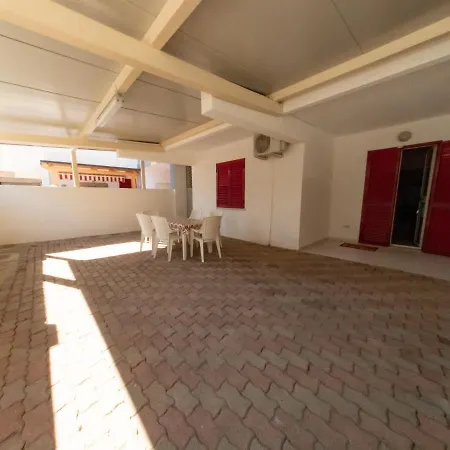 Apartment Appartamenti La Ginestra Mandatoriccio Marina